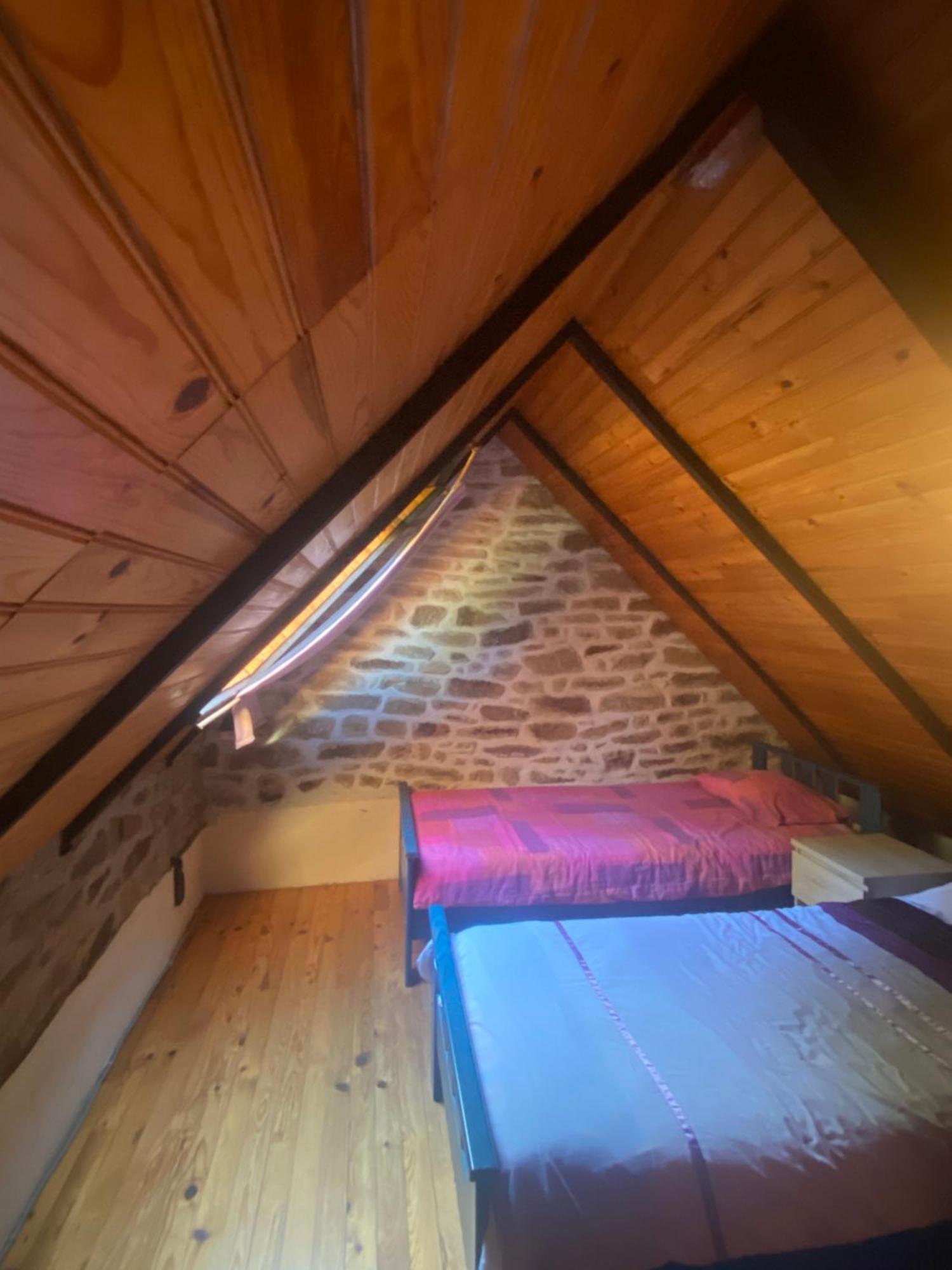 Sue'S Cottages Pleuven エクステリア 写真