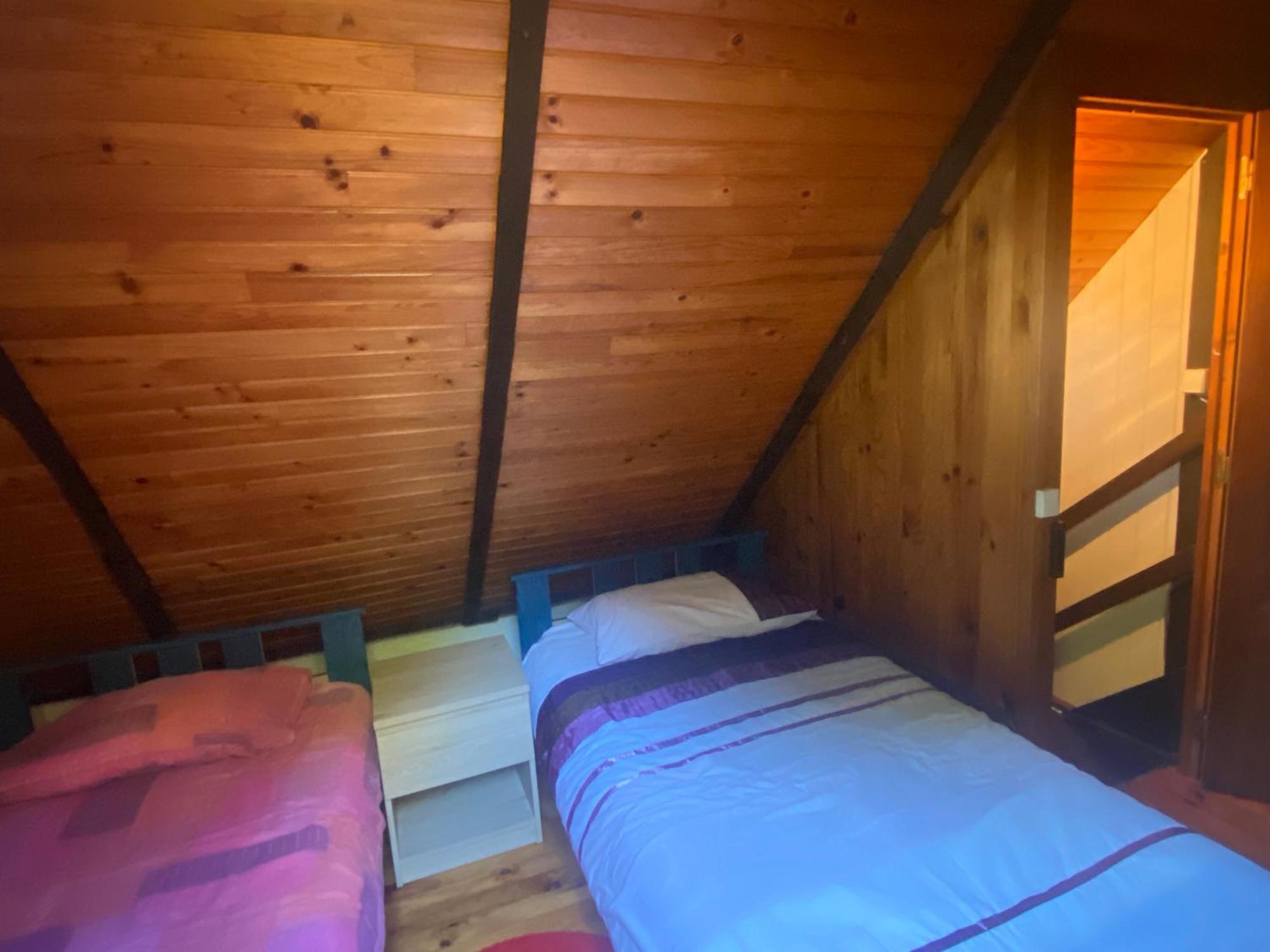 Sue'S Cottages Pleuven エクステリア 写真