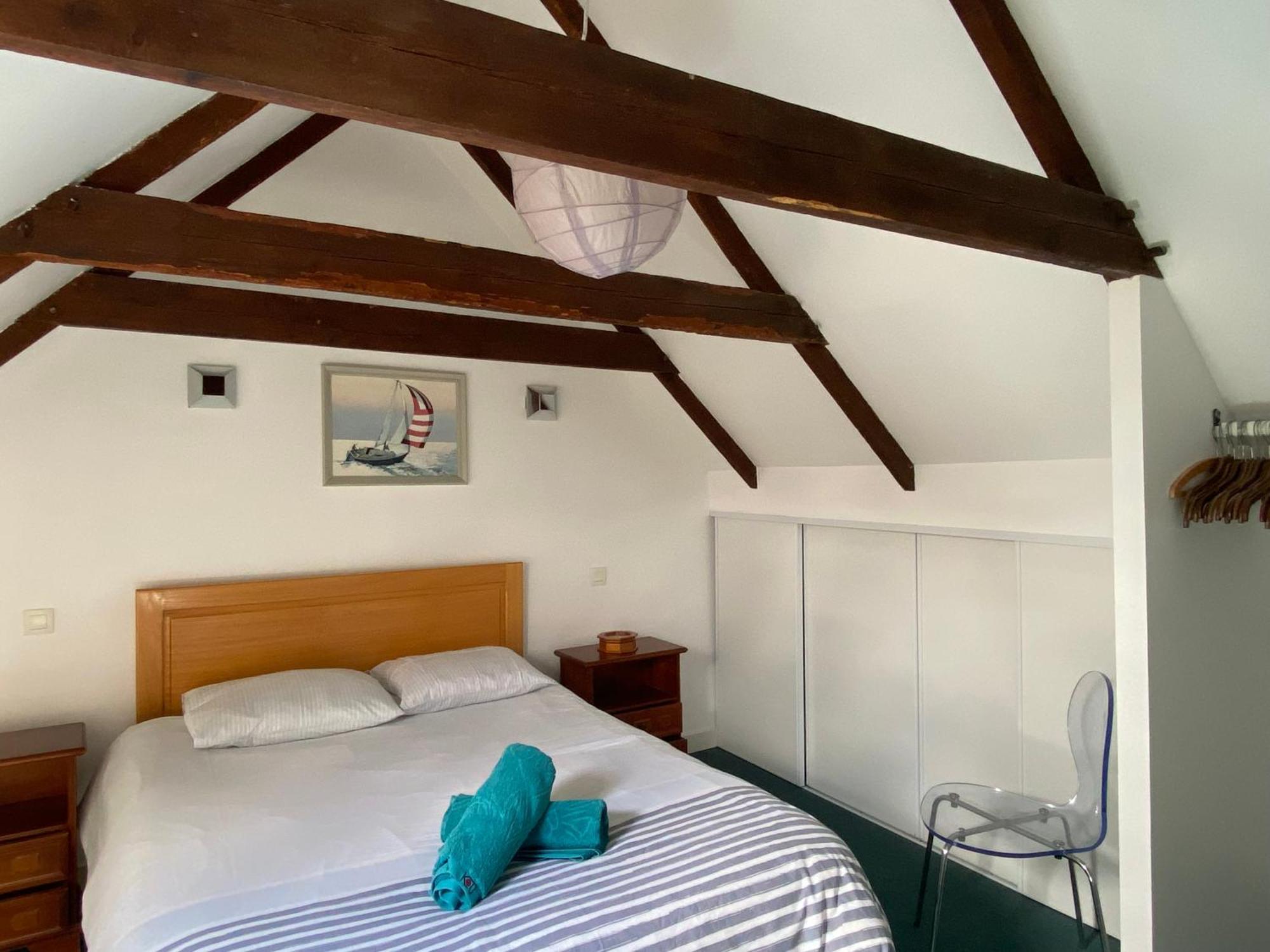 Sue'S Cottages Pleuven エクステリア 写真